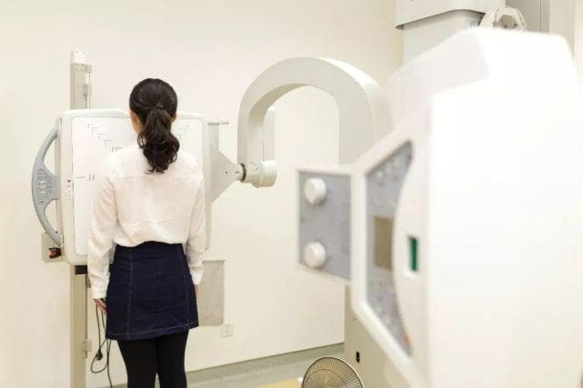 “拍片”检查为什么对强直患者至关重要？X光片、CT、MRI该选哪个？