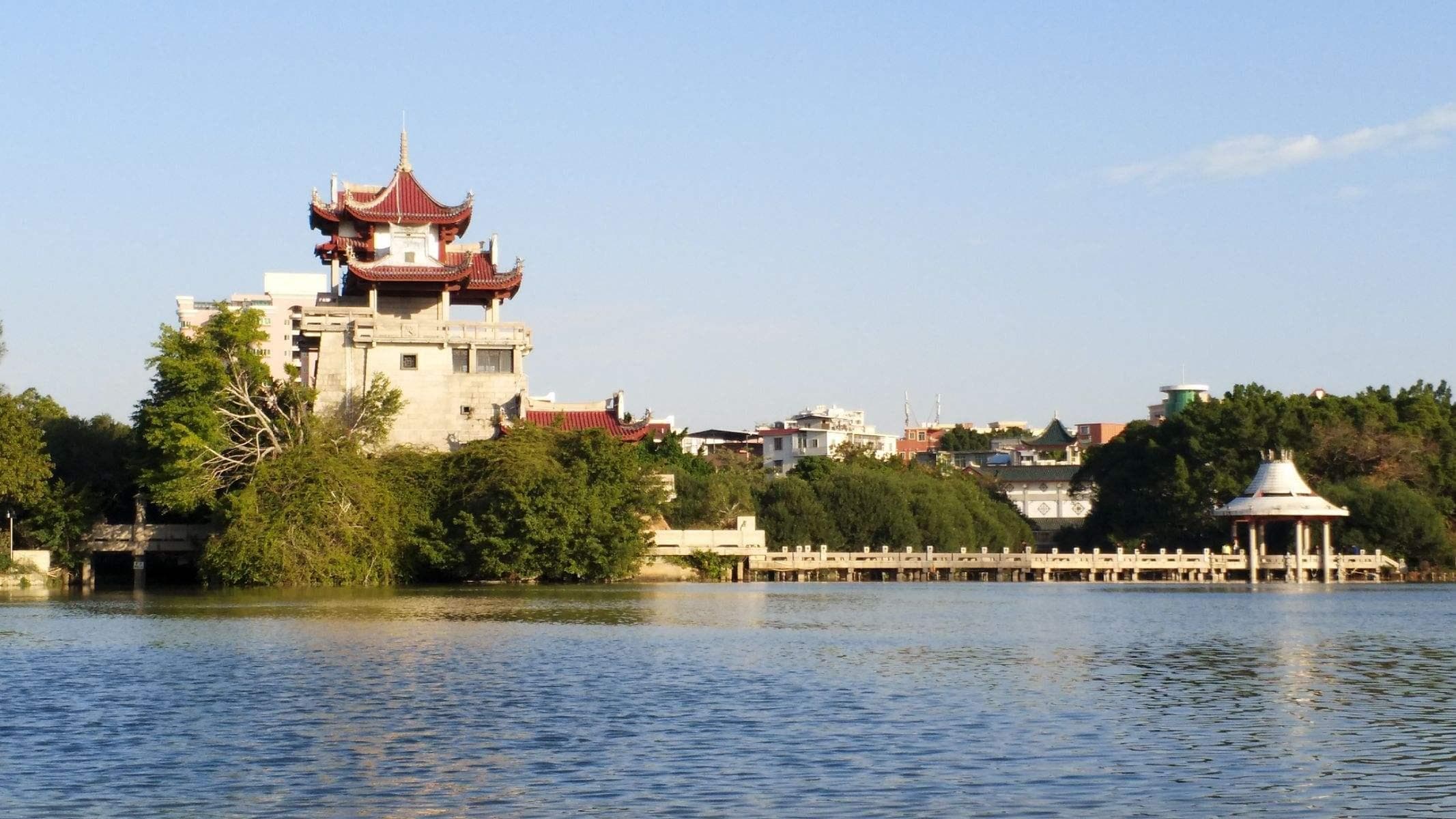 泉州旅游最佳季节：春秋季气候宜人，避开旅游旺季