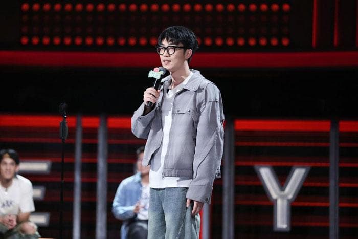 直面躁郁症：一位脱口秀演员的勇气与希望