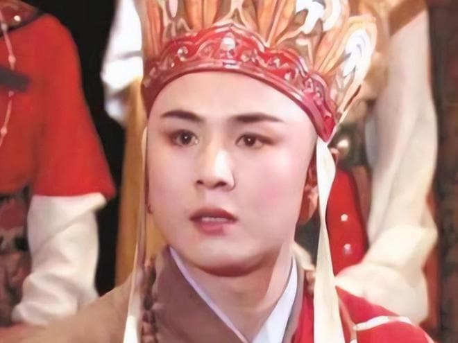 “最帅唐僧”徐少华：从事业巅峰到平凡生活，37年婚姻幸福美满