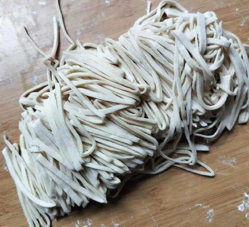 手擀面VS机器面：一场关于面条的终极对决