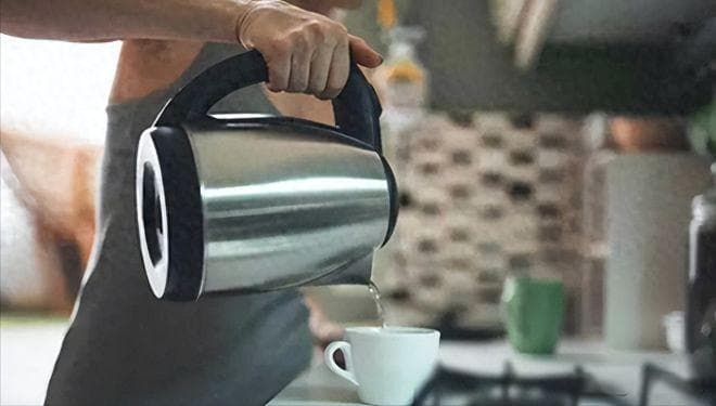 电热水壶致癌？千滚水有毒？专家为你解疑答惑