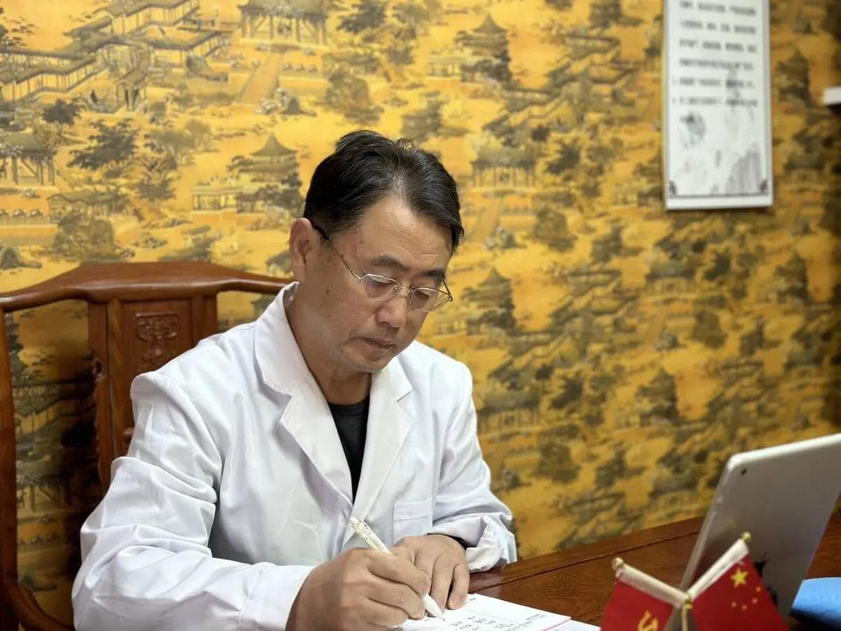 久坐上班，如何保持脊柱健康不侧弯？