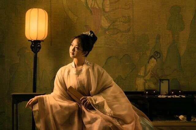 古代妻妾等级制度：从正妻到外妇的十二级划分