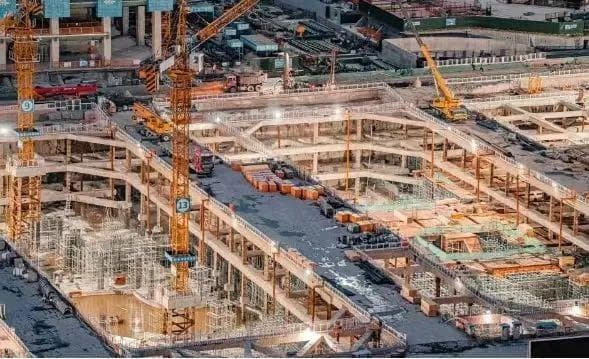 “豆腐”地里建起“地下城”！探访亚洲规模最大的单体地下空间