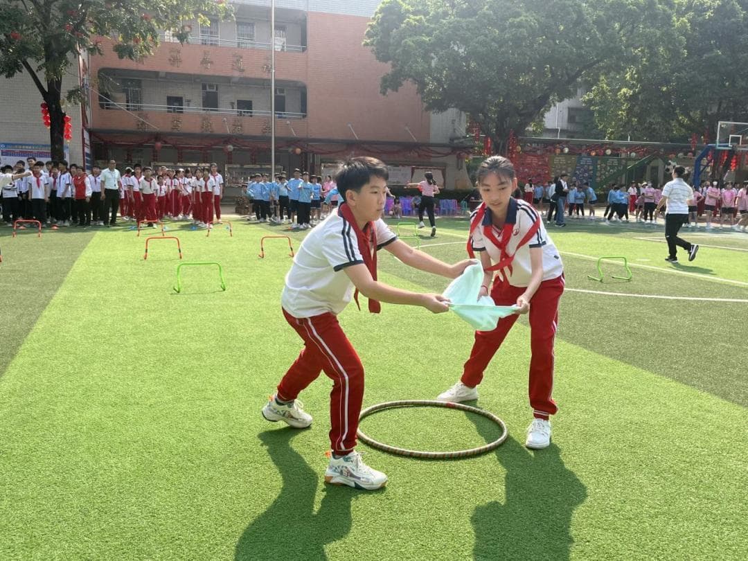穗港三校联合举行运动会，学子同场竞技友谊“升温”