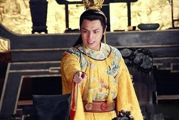 屠杀明军的李成栋的养子李元胤为何成为永历帝的锦衣卫指挥使？