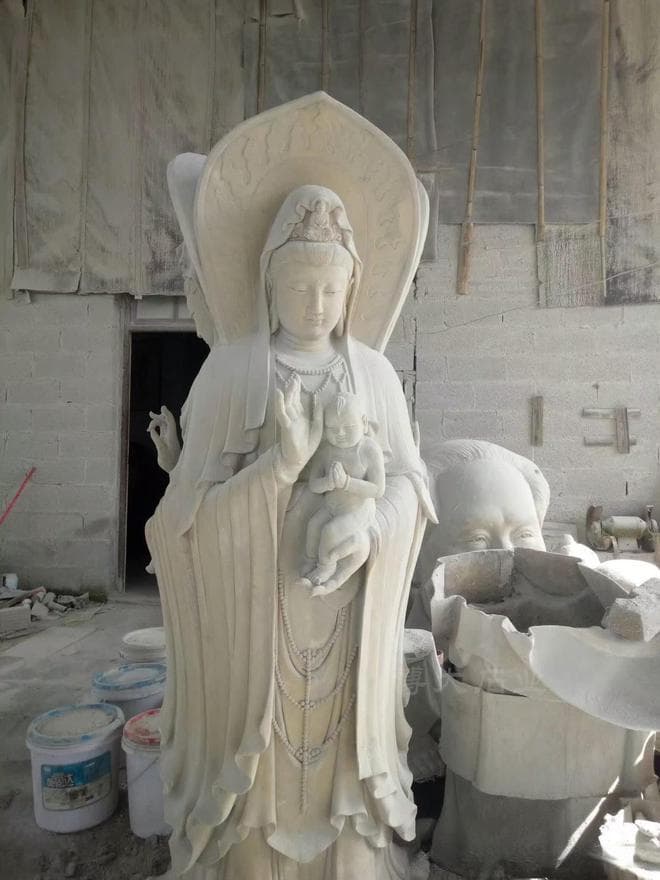石雕观音佛像的雕刻工艺与技巧