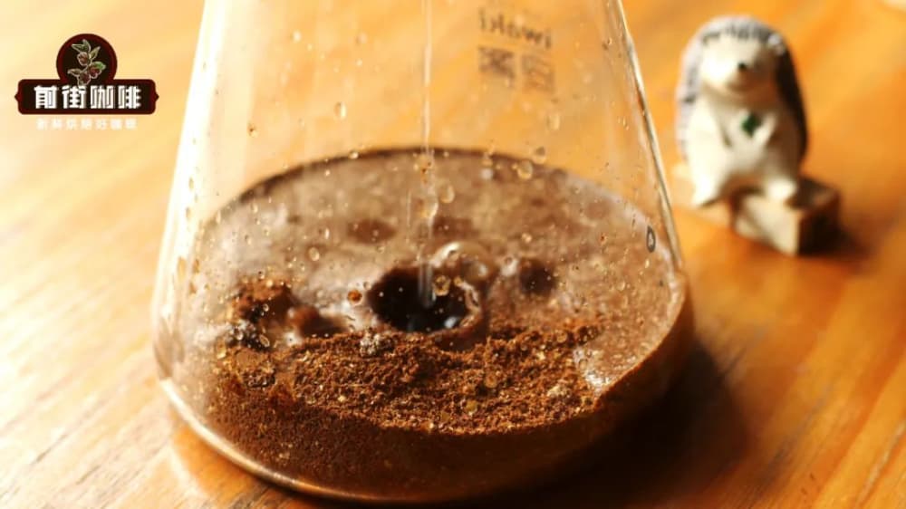 可以用牛奶泡咖啡粉吗？冷萃拿铁咖啡怎么做好喝？