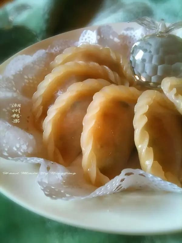 潮州粉果制作教程：传统美食的详细步骤与技巧