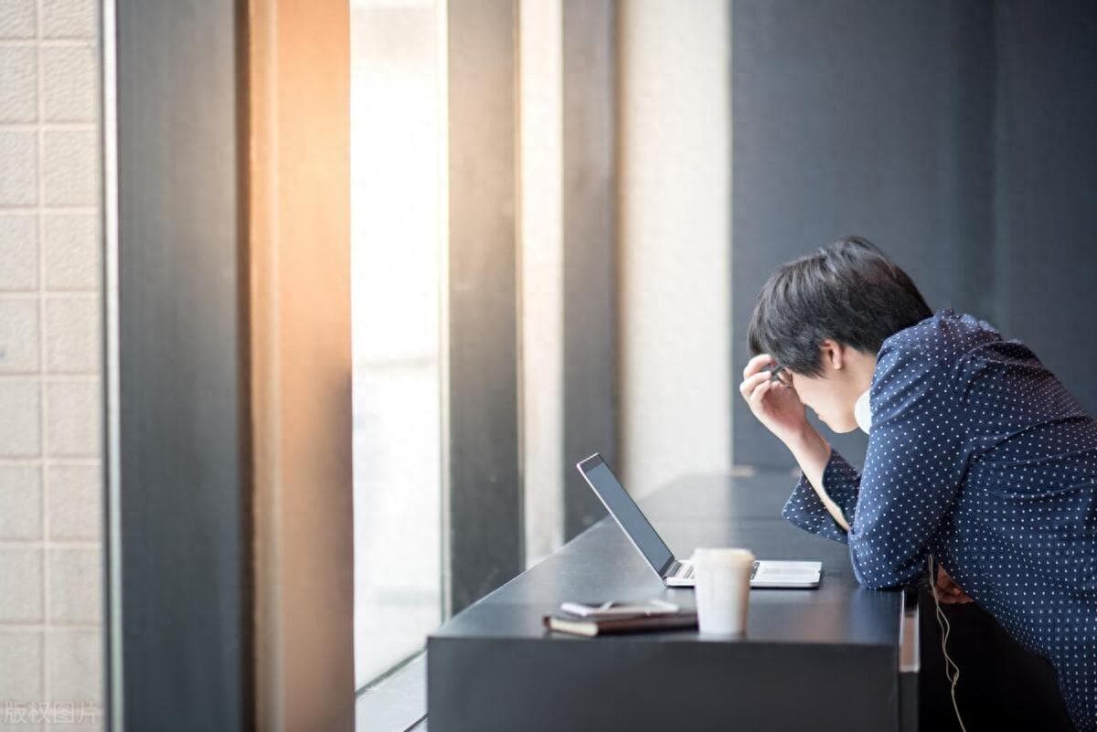 内向者在职场的生存之道：如何处理人际关系、避免内耗并晋升