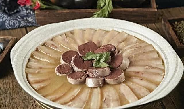 东北哪几道菜最有特色？这5道菜最能代表东北，你吃过几道？
