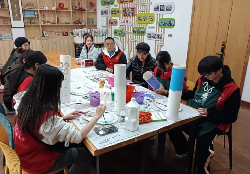 温州蒲鞋市街道举办“蚯蚓塔堆肥”活动：让垃圾变废为宝