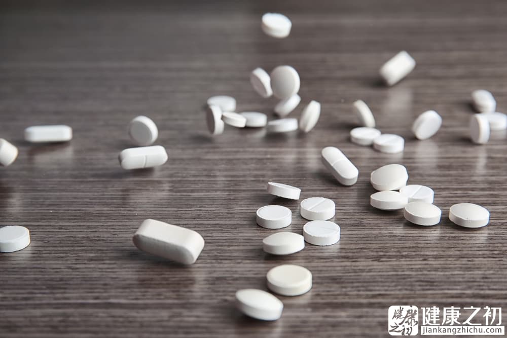 长期服用他汀类药物，多久检查一次？注意事项医生全都告诉你