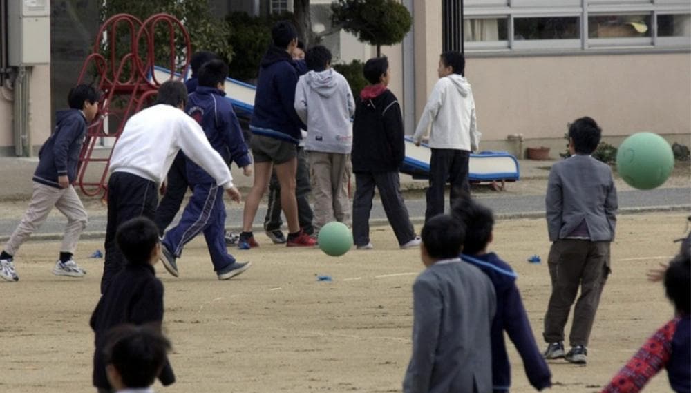 日本校园霸凌创十年新高：日均发生超1800起，近30万学生拒绝上学