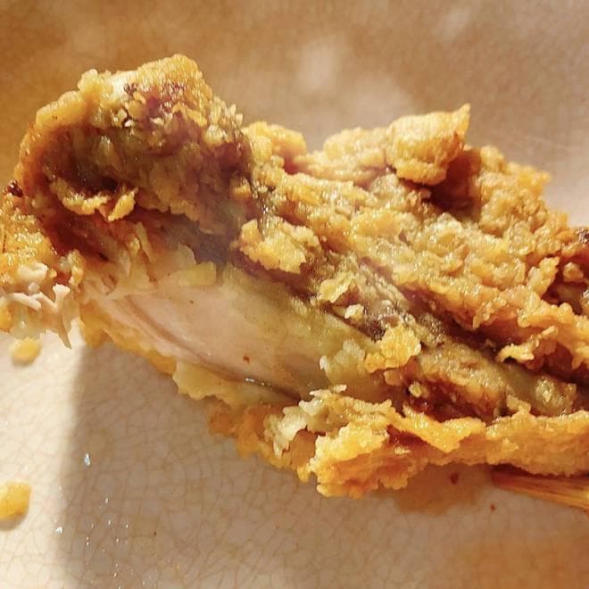 自制脆皮炸鸡腿，比炸鸡店还好吃，简单三步酥到掉渣！