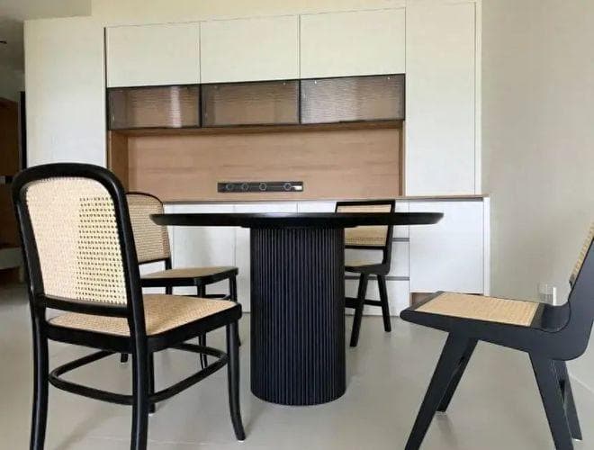 这8种餐桌正在被淘汰，建议大家别再买了，回家越用越难受