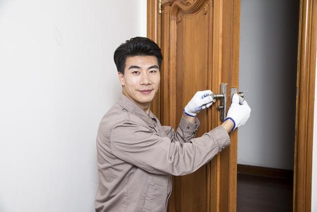 门锁的拆卸与安装方法 门锁安装教程