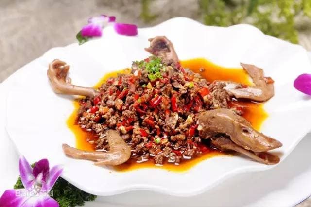 江西萍乡美食莲花血鸭做法
