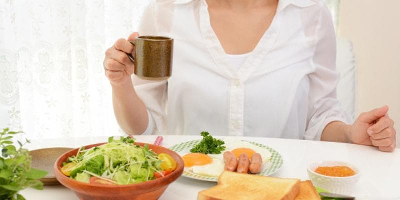 年轻人，别忽视了血便、腹痛等早发性结直肠癌的危险信号！