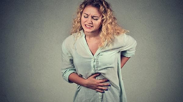 突发性左下腹绞痛怎么办？可能病因与应对指南