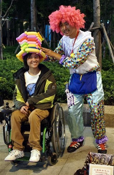 上海街头艺人“持证上岗”十年：更有气韵的街道，不能缺少正在发生的艺术