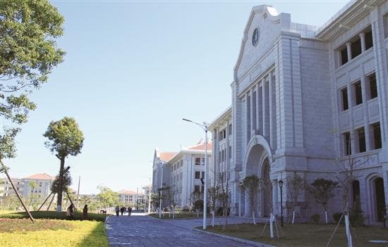 厦门医保报销比例详解：职工与居民医保有何不同？