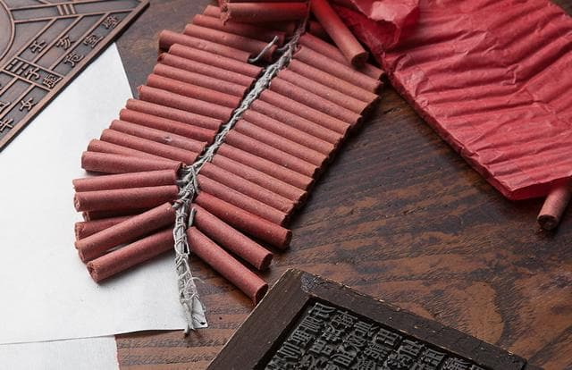 鞭炮制作工艺与DIY教程：从传统工艺到创意装饰