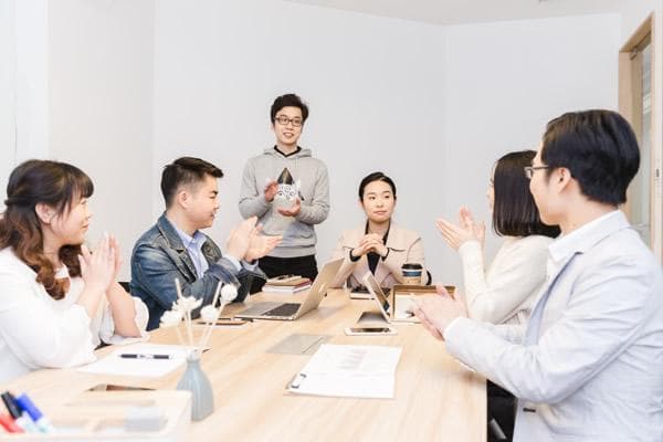 判断一个老板是否值得跟，你看这10种方法