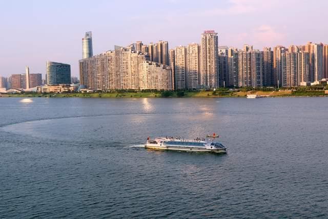 手机摄影能否代替相机摄影？深入解析两者优劣