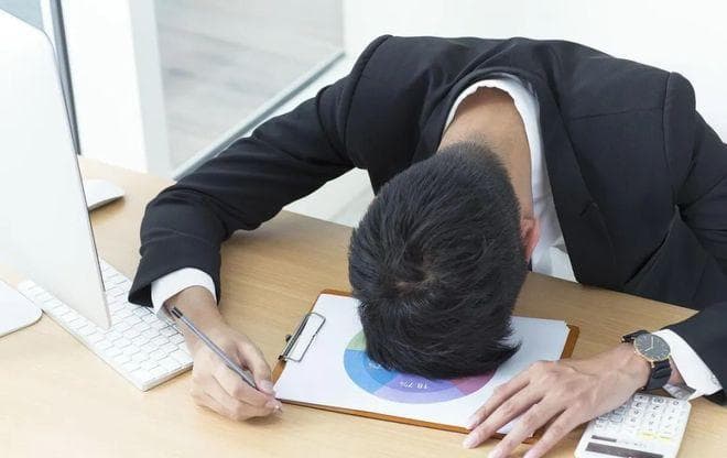 房价一旦下跌，最倒霉的不是手上有房的炒房客，而是“这几类人”