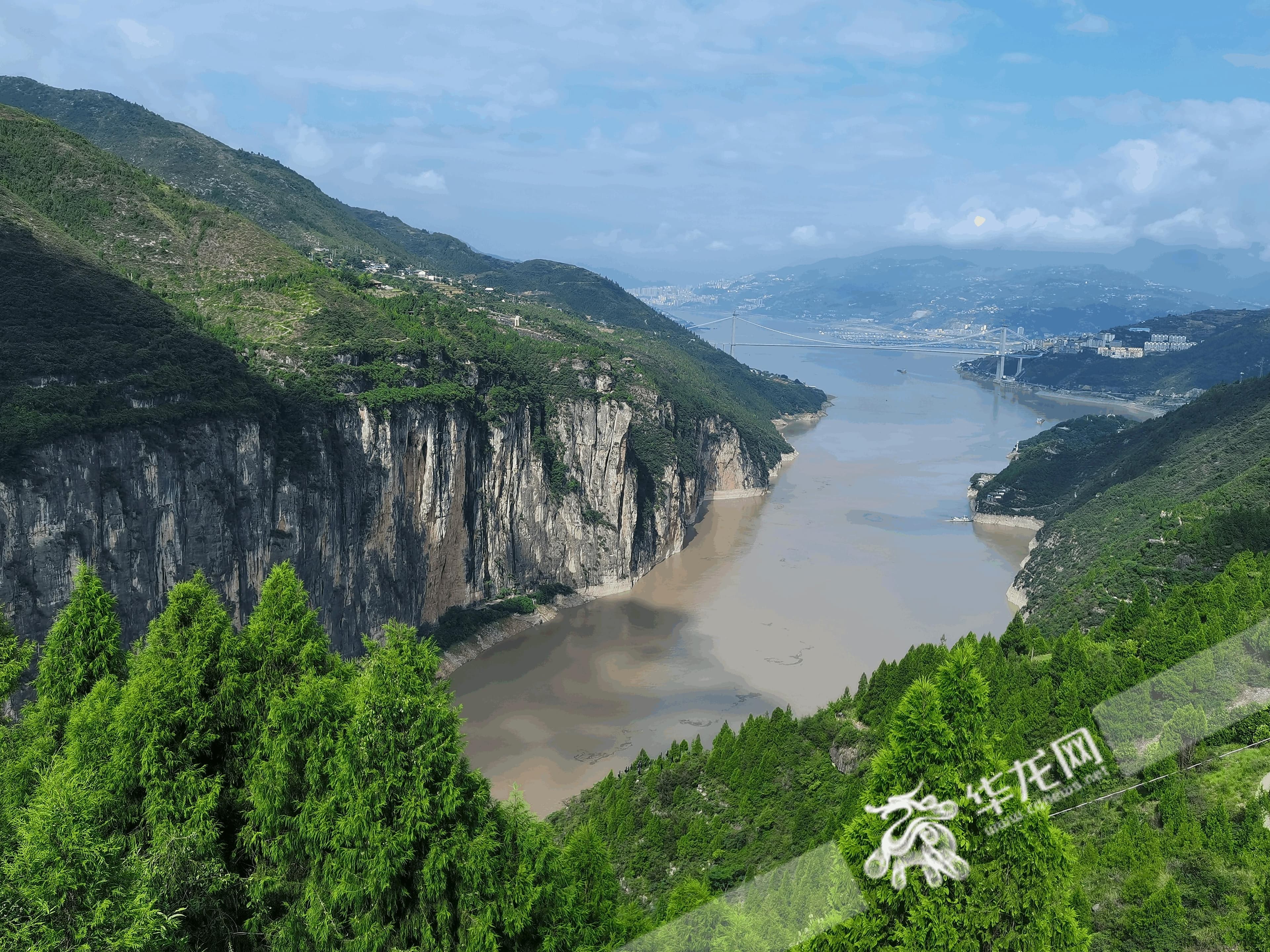 危岩气象观测站+监测雷达 筑牢三峡库区气象防灾减灾第一道防线