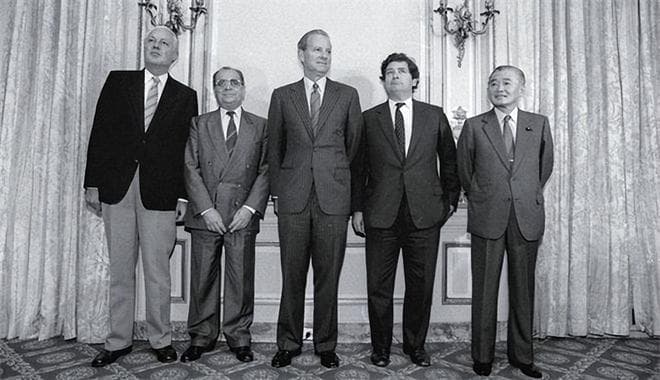 90年代日本房地产泡沫破裂：当年那些没买房的人，后来都怎么样？