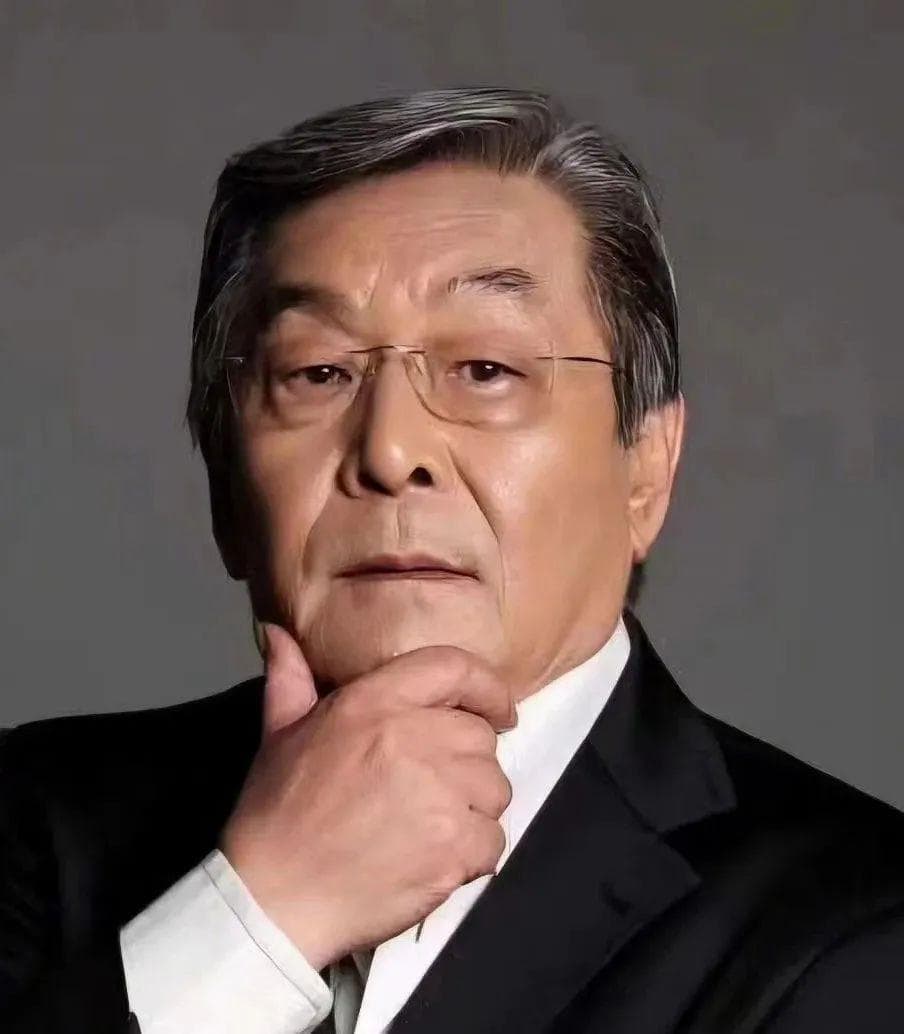 著名导演袁德旺去世，倪萍赵本山等纷纷悼念！曾发掘张明敏，邀请周杰伦登上春晚