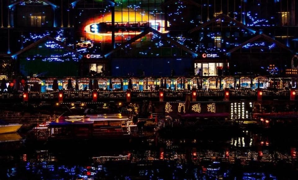 安逸游锦江 来成都夜游锦江体验“川味”十足的中国年