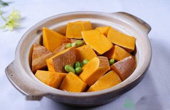 咳嗽时可以吃南瓜吗？南瓜对咳嗽的好处与食用注意事项