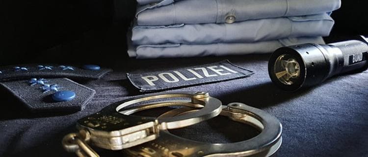离婚案件中共同财产分割的法律依据与司法实践
