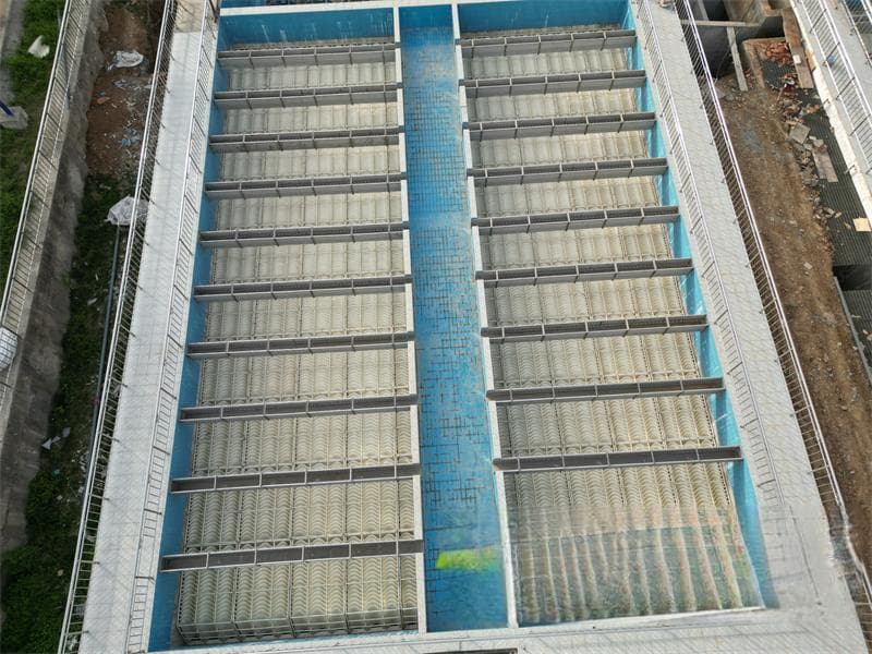 水厂侧向流沉淀池ABS波形斜板施工