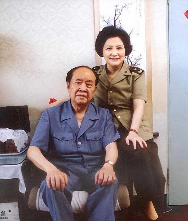 李振军：1960年晋升大校，曾担任湖南省委书记，岳父是开国元帅