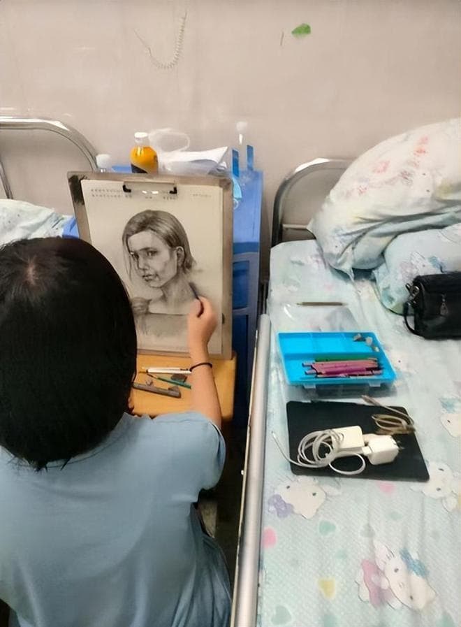 色彩与心灵的对话：艺术治疗为青少年抑郁打开新窗口