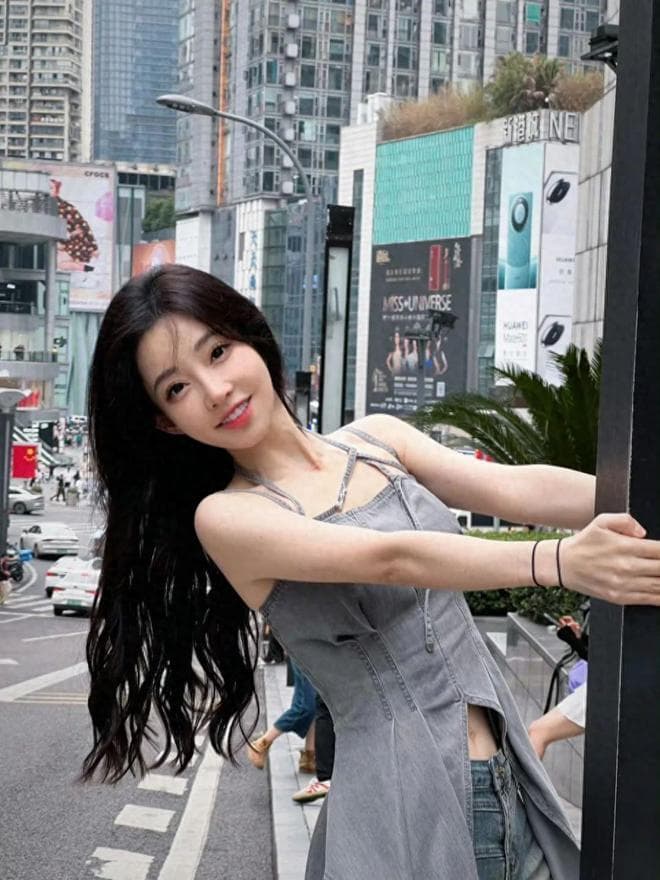 冯提莫身体再次出问题，住院麻醉检查，素颜直播被吐槽在卖惨