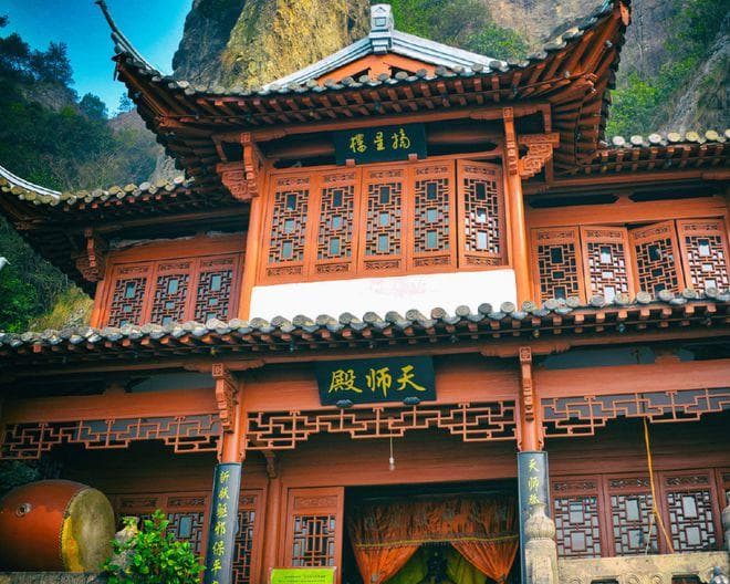 建德旅游必去五大景点：邂逅杭州西部的山水宝藏