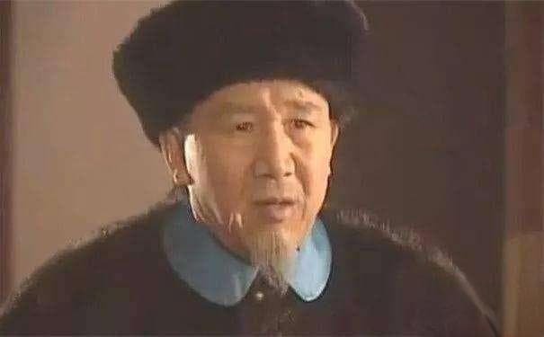 他的人生起起伏伏，一生经历“三起三落”，从不屈服于强权