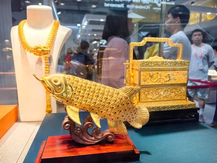 市场调查| 每克便宜百元！“平替风”刮到重庆金市，怎么选？