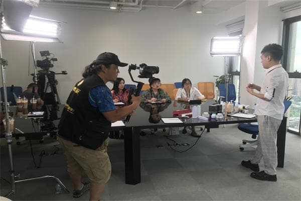 正视自我宣传片怎么拍好看