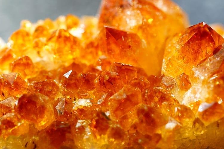 黄水晶Citrine｜慢温水晶天然矿石知识库