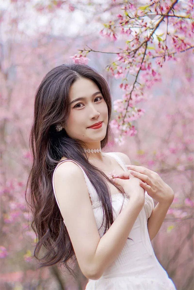散射光下拍樱花人像
