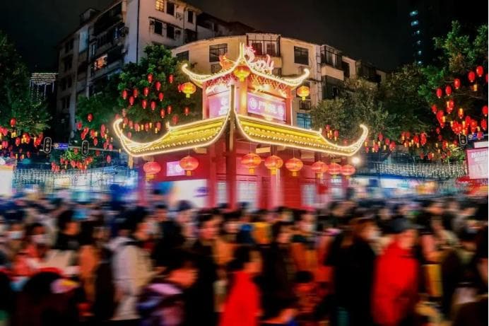 逛花街，逛的是什么呢？