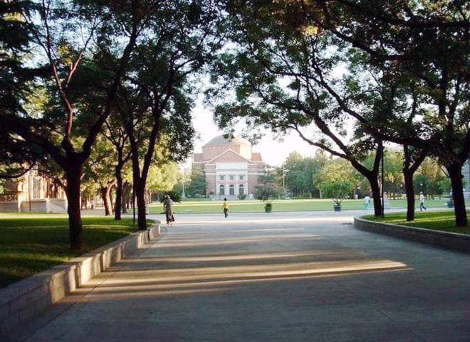 新版世界大学排名出炉，8所中国高校入围百强，清华荣登亚洲第一
