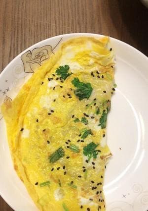 早餐蛋饼的制作方法（简单易学，快速上手）